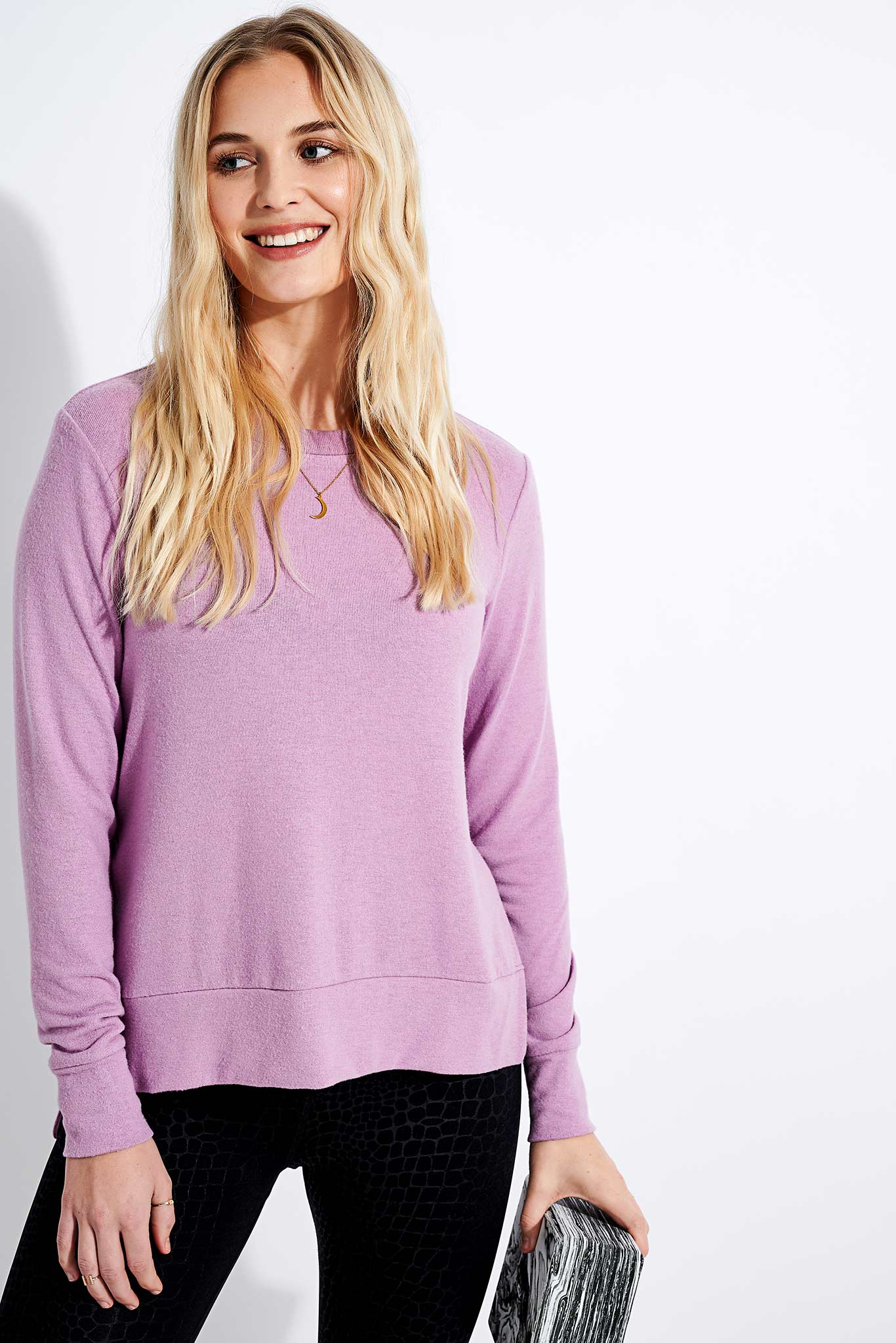 Beyond Yoga Just Chillin Long Sleeve Pullover
